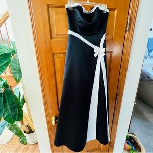 Jessica McClintock black & white prom dress wedding bridesmaid homecoming dance